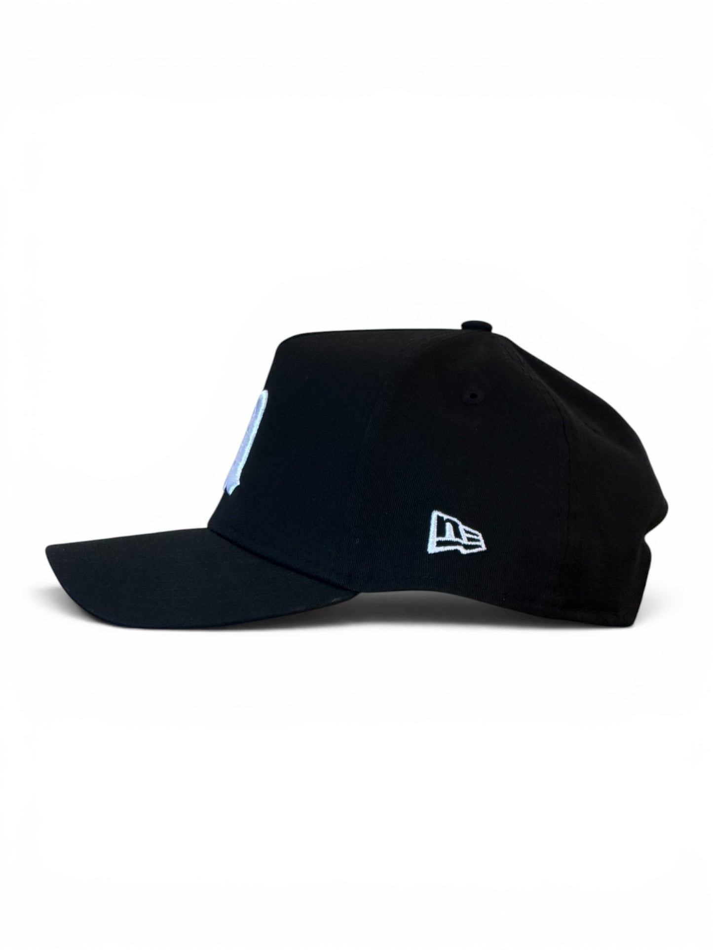 “Clubmark" x New Era 9FORTY A-Frame Snapback - Black / White